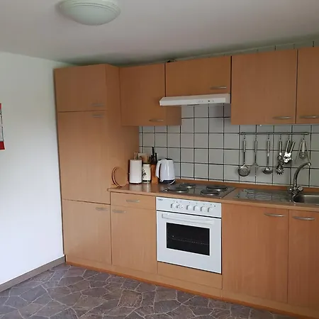 Gemuetliche Ferienwohnung In Kaifenheim, Cleaning Included Daire