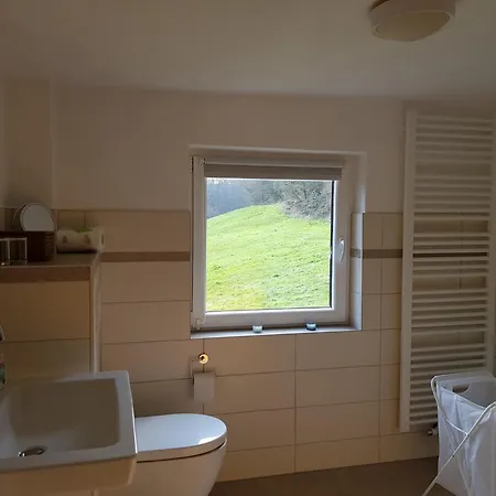 Gemuetliche Ferienwohnung In Kaifenheim, Cleaning Included *